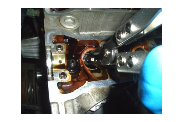 Съемник маслосъемных колпачков, экстрадлинные щипцы AIST 67239100 00-00005942