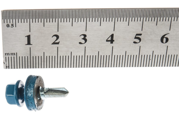 Саморезы Зубр для крепления кровельных материалов к деревянной обрешетке, цвет RAL 5009 небесно-голубой, оцинкованный, 5,5x19мм, 2500шт 4-300310-55-019-5009