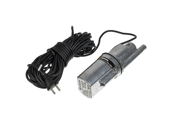 Вибрационный насос Вихрь ВН-15В/3 68/8/10