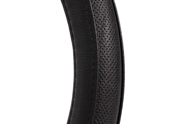 Комбинированная оплетка на руль Airline гладкая/перфор. кожа, черная, 37-39 см/М AWC-RS-15M