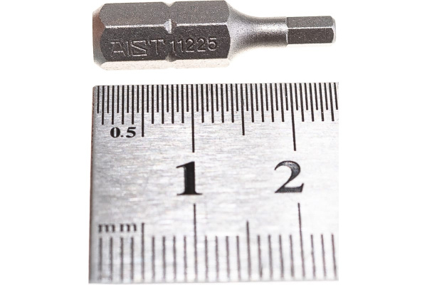 Бита шестиграннная 3.0 мм, 1/4" AIST 1122503H 00-00004634