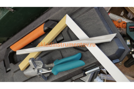 Ножницы KRAFTOOL MC-7  угловые, для пластмассовых и резиновых профилей 23372