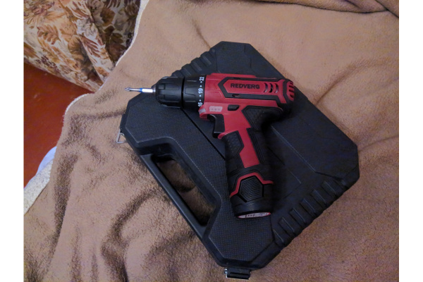 Аккумуляторная дрель-шуруповерт REDVERG RD-SD10L/2Y 6628688