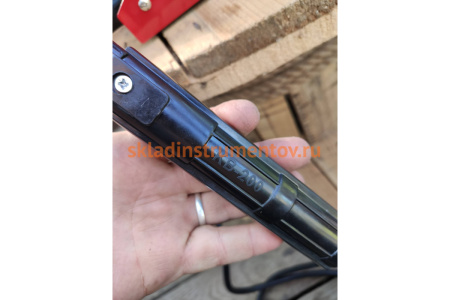 Инверторный сварочный аппарат Зубр 250 А, СА-250