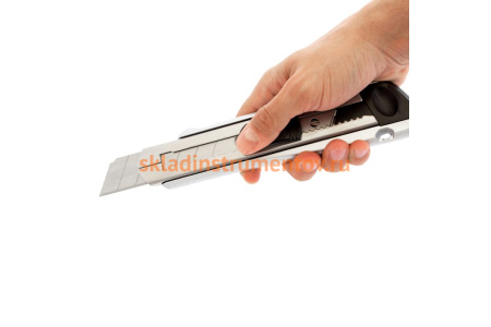 Нож с сегментированным лезвием Vira RAGE Auto lock 25 мм 831403