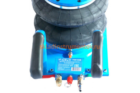 Пневматический 2-секционный домкрат AE&T 2т T08102B