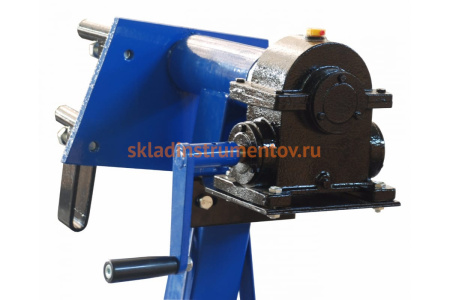 Кантователь с редуктором 900 кг AE&T T63005W