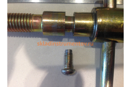 Слесарные тиски цилиндрические поворотные 63/38мм с наковальней Энкор 20008