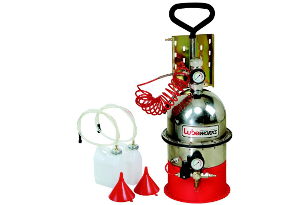 Установка по замене и прокачке тормозной жидкости и сцепления, с набором адаптеров Lubeworks 1788001