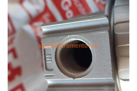 Лубрикатор 3/8 с пластиковым переключателем, давление 215 PSI,2500 л/мин, объем 125 мл. JTC JTC-JW0889-803