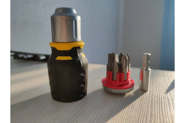 Отвертка с 6 вставками Stanley Fatmax Stubby FMHT0-62688