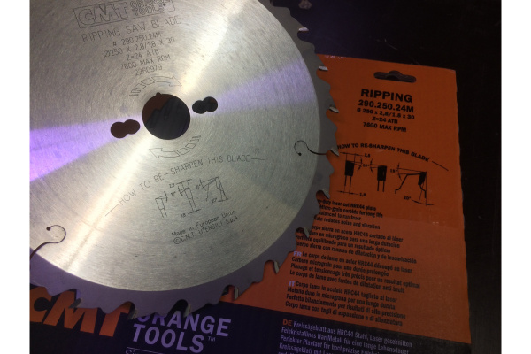 Диск пильный по дереву (250х30х2,8/1,8 мм; Z24) CMT 290.250.24M