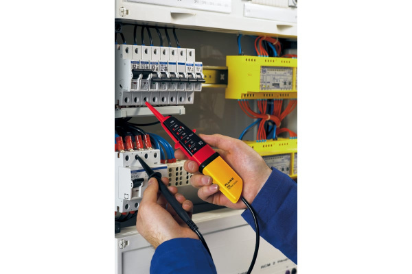 Прибор для проверки напряжения и целостности цепи Fluke Т50