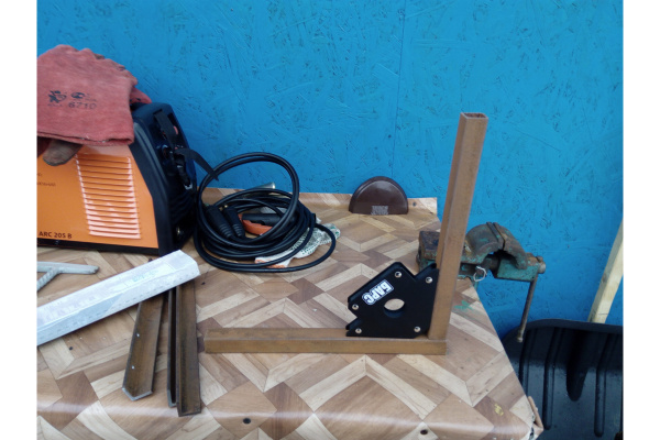 Угольник магнитный MF-50 LBS БАРС СВ000011086