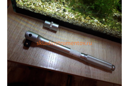 Вороток с шарниром FORCE 250 мм 1/2 8014250