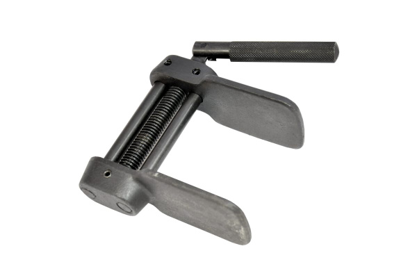 Приспособление для разведения тормозных цилиндров AV Steel AV-923005