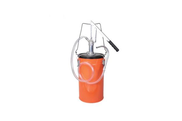 Ручной маслонагнатель для трансмиссионных и тяжелых масел GROZ с ведром 30л 125 мл/ход GR44139