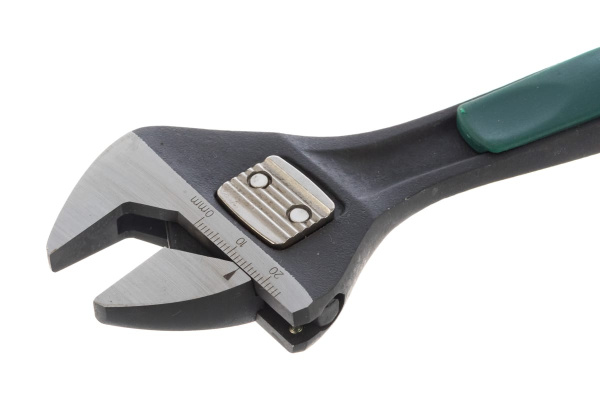 Разводной реечный ключ Jonnesway W27AK8