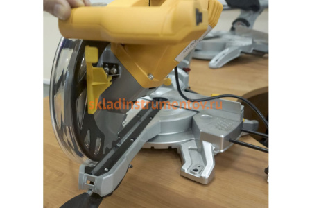 Торцовочная пила Энкор Корвет 8-310С 90081