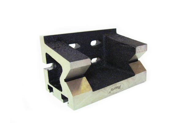 Уголок установочный с призмами 75х75х125мм VISPROM 0020