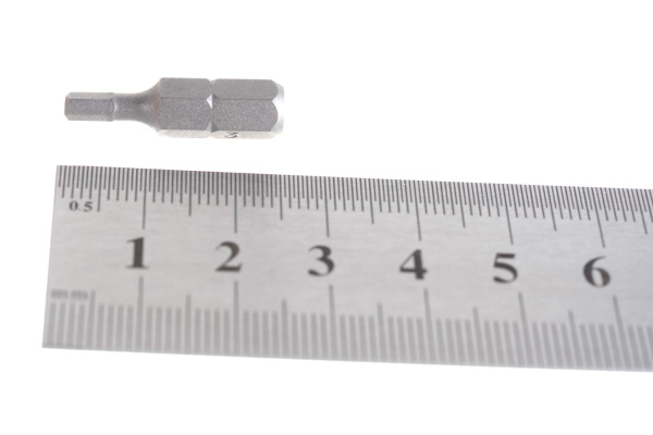 Вставка-бита 1/4"DR шестигранная, H3, 25 мм Ombra 514230