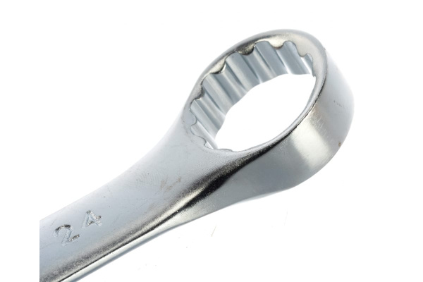 Комбинированный ключ ЭВРИКА 24мм Chrome vanadium на держателе сатинированный ER-31024