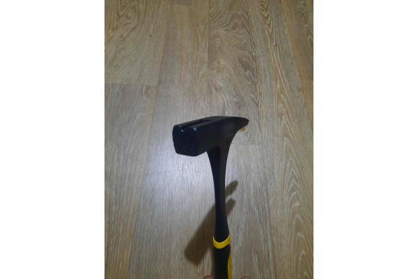 Молоток кровельщика STAYER STRIKE Professional 600г цельнометаллический 20205