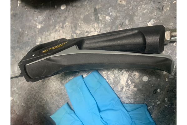 Короткий продувочный пистолет с безопасной форсункой RODCRAFT 8240S 8955000009