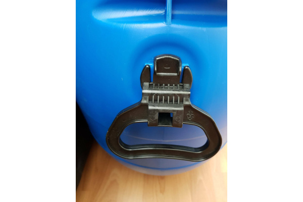 Бочка с винтовой крышкой ТАРА п/э, 40 л, синяя 11351