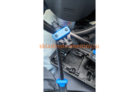 Двуручный заклепочник Зубр Р-М10 в кейсе 31056, для резьбовых заклепок М3-М10 31056