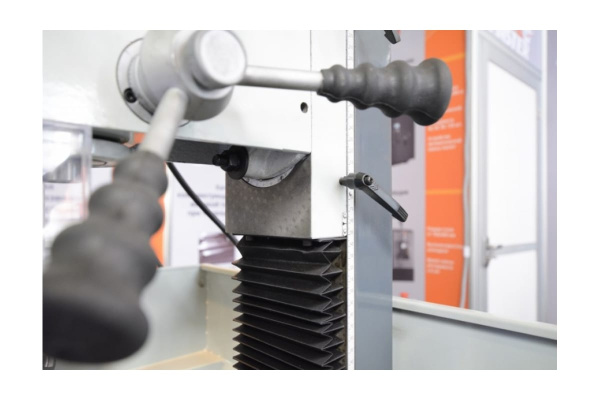 Токарно-фрезерный станок METALMASTER MML 250x550 MV