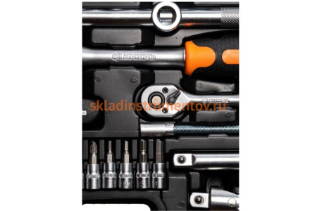 Набор инструментов 1/2, 1/4 дюйма, CrV, пластиковый кейс 82 предмета Вихрь 73/6/7/3