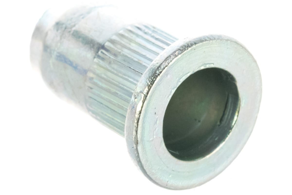 Заклепка с внутренней резьбой Bralo М5 СТ-ЦБН с насечкой 500 шт 0371105007