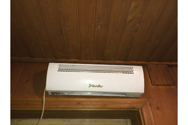 Электрическая тепловая завеса Ballu BHC-6.000 SR