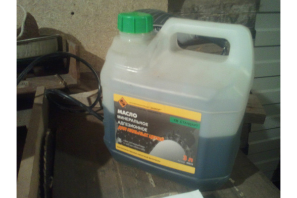 Масло минеральное (3 л) для пильных цепей Энкор 40543