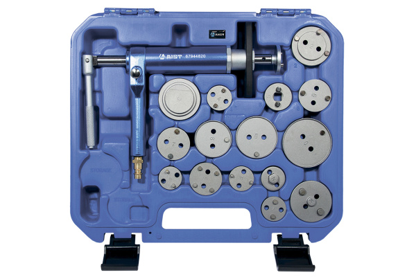 Пневматическое приспособление для утапливания поршней тормозного цилиндра в наборе AIST 00-00009622