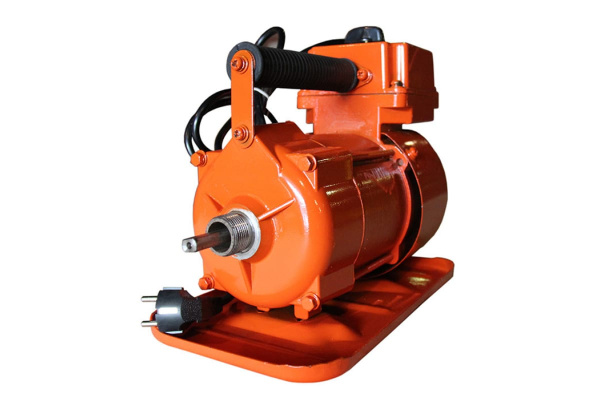Вибратор Vektor 1500/220V 728