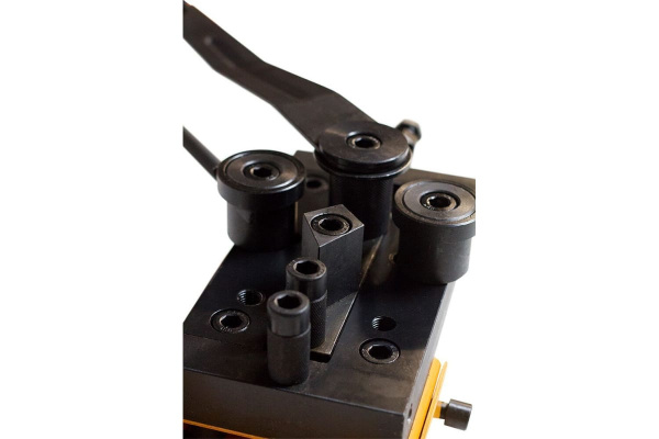 Инструмент для гибки металла и установки заклепок Blacksmith M3-G