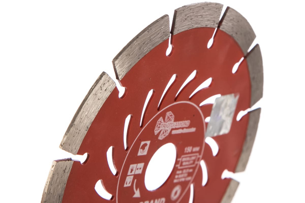 Диск алмазный отрезной Сегментный Grand hot press (150х22.23 мм) TRIO-DIAMOND GUS723 Диск алмазный отрезной Сегментный Grand hot press (150х22.23 мм) TRIO-DIAMOND GUS723