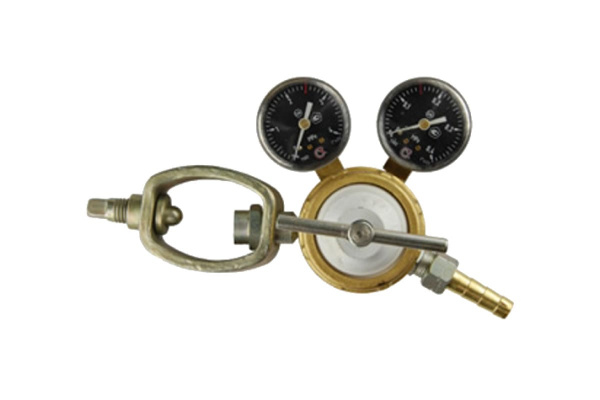 Редуктор ацетиленовый для газового баллона (AL) БАО-5-4 исп. 18 БАМЗ 1280008