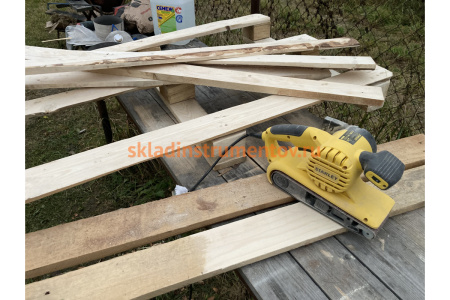 Ленточная шлифмашина Stanley SB90