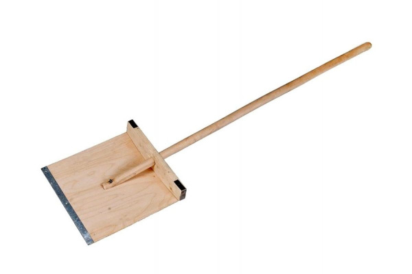 Деревянная лопата с черенком для снега СПЕЦ Движок 380х380мм КПБ-01195