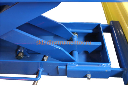 Электрогидравлический четырехстоечный подъемник 380 В AE&T F4.5D-4