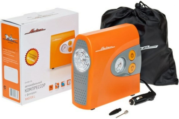 Компрессор в пластиковом корпусе + фонарь Airline MASTER L CA-030-13L