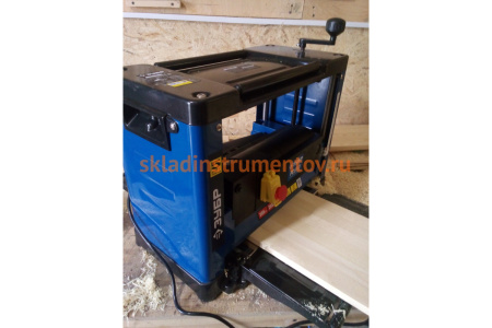 Рейсмусовый станок Зубр ширина строгания 305мм, толщина заготовки до 160 мм, 2 ножа, 8000 б/мин, 2000Вт, 6м/мин РС-305