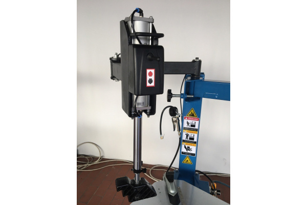 Пневматическое устройство Trommelberg третья рука, для 1805E, 1810E, 1850B PL1230