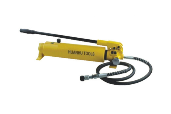 Ручной гидравлический насос TOR HHB-700A 105703