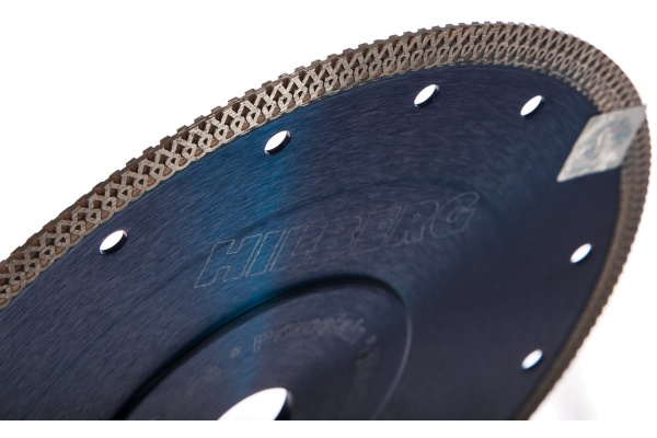 Диск алмазный отрезной Турбо Ультратонкий Х-тип (230х25.4/22.23 мм) Hilberg HM406