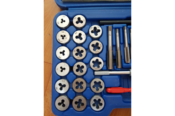 Набор метчиков и плашек 40шт КОБАЛЬТ 010301-40