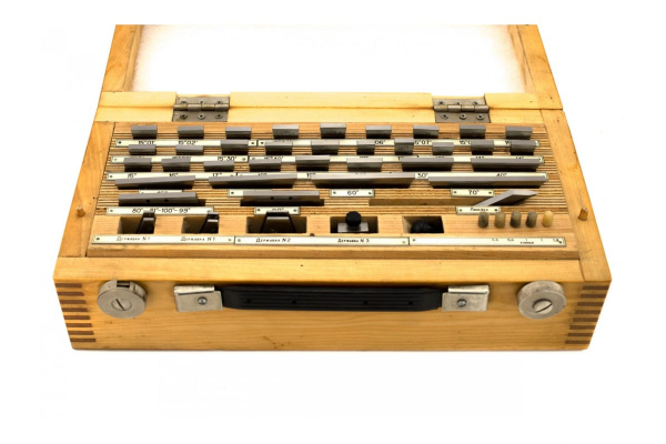 Набор призматических мер плоского угла ЧИЗ N2-1 33шт 24401